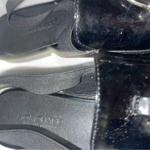Momonaco patent leather slides size 6